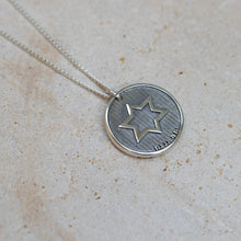 Load image into Gallery viewer, Cameo Star of david necklace