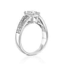 Load image into Gallery viewer, Oval diamond white gold ring