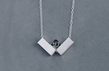 Load image into Gallery viewer, V Necklace