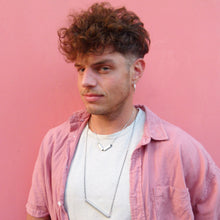 Load image into Gallery viewer, sterling silver V pendant