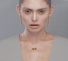 Load image into Gallery viewer, Gentle Arc necklace

