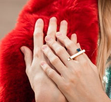 Load image into Gallery viewer, Line ring