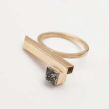 Load image into Gallery viewer, Line ring