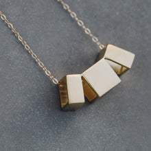 Load image into Gallery viewer, Gentle Arc necklace