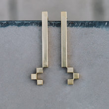 Load image into Gallery viewer, long stairs earrings