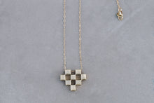 Load image into Gallery viewer, Heart necklace