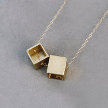 Load image into Gallery viewer, Cubes Necklace
