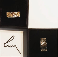 Load image into Gallery viewer, Moon land wedding rings