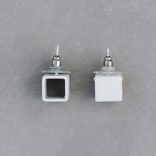 Load image into Gallery viewer, Cubic Stud earrings
